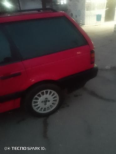 audi 4: Volkswagen Passat Variant: 1992 г., 1.8 л, Механика, Бензин, Универсал — 10