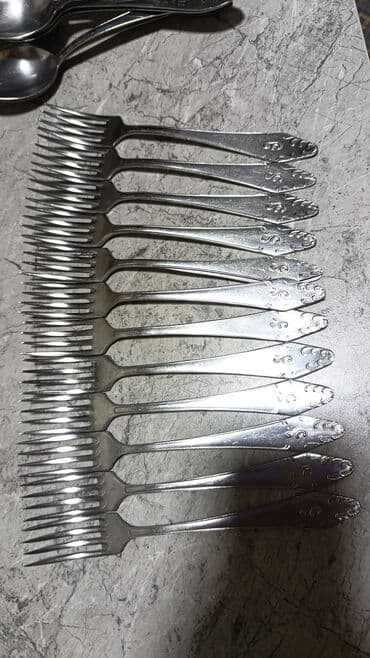 новый тошок: Советские столовые приборы . 1 шт 50 сом — 2