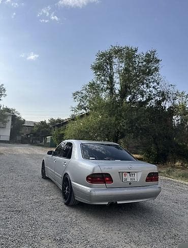 daf 95: Mercedes-Benz E-Class: 2000 г., 3.2 л — 5