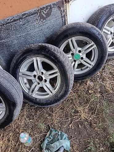Унаа: Дөңгөлөктөр монтажда 175 / 70 / R 13, All-season, Колдонулган, Комплект, Жеңил унаалар, тешиктери - 4 — 2