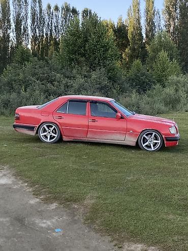 Mercedes-Benz E-Class: 1993 г., 3.2 л, Автомат, Бензин, Седан