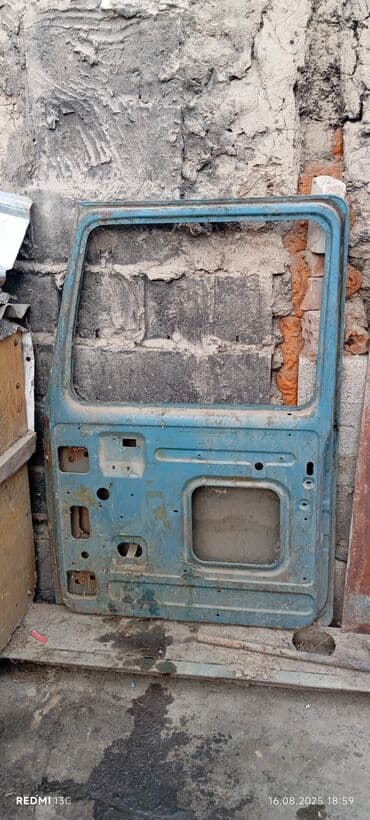 спортбайк бмв: Дверь Комплект ГАЗ, Оригинал — 4