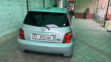 nardo grey: Toyota Ist: 2005 г., 1.5 л, Автомат, Бензин, Хэтчбэк — 4