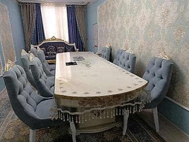 Стол и стул для зала, Б/у, цвет - Серый