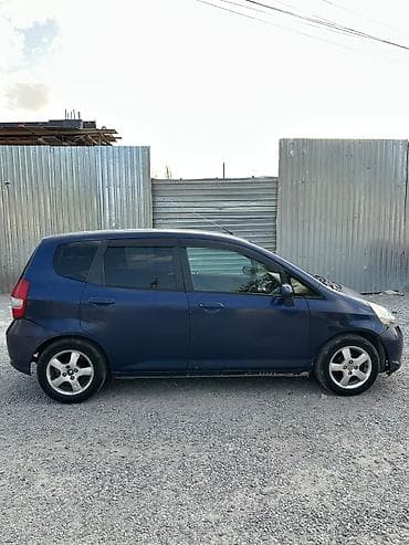 Honda Fit: 2002 г., Автомат, Бензин, Хэтчбэк — 10