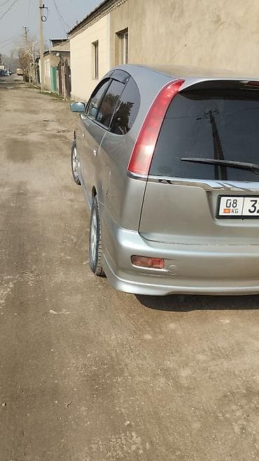 Honda Stream: 2001 г., 2 л, Автомат, Бензин, Минивэн at lalafo.kg Honda Stream: 2001 г., 2 л, Автомат, Бензин, Минивэн