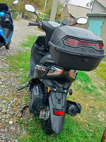 акум для скутера: Тип скутера 150 куб. см, Бензин — 6