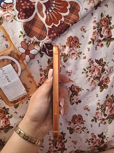 one plus 7: IPhone 17 Pro, Новый, 256 ГБ, Оранжевый, Зарядное устройство, Защитное стекло, Чехол, 100 % — 4