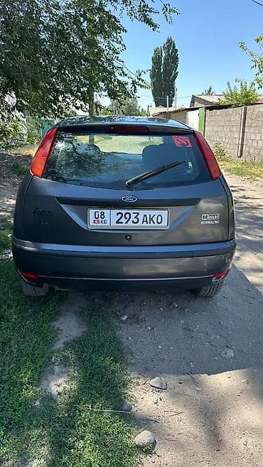 Унаа: Ford Focus: 2003 г., 1.6 л, Кол менен иштөөчү, Бензин, Хетчбек — 2
