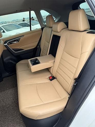 byd e2 2022: Toyota RAV4: 2021 г., Автомат, Гибрид, Кроссовер — 8