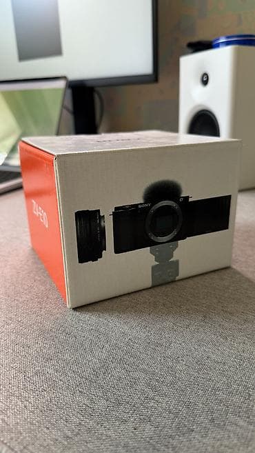 sony 6300: Продается камера Sony ZV-E10 Пробег у камеры: 1375 Комплектация — 9