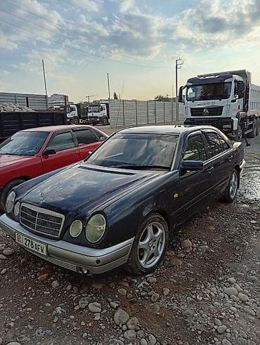 Mercedes-Benz E-Class: 1999 г., 2 л, Механика, Бензин, Седан