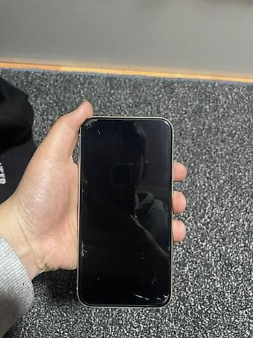 Apple iPhone: IPhone 11, Белый — 3