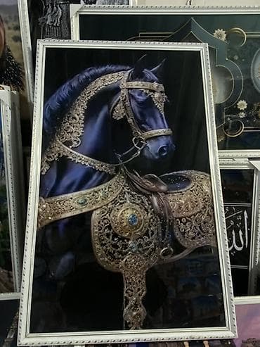 чёрный принц: Картина «Конь в роскошной сбруе» - Настенная картина с изображением — 2