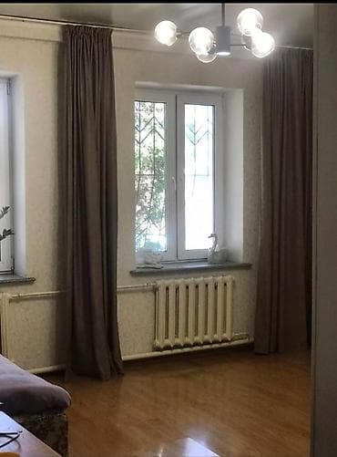 сдаю дом с сараем: Дом с участком в тихом частном секторе,Участок 7 соткаплощадь 120 — 8