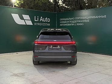 машина кроссовер: Lixiang L7: 2025 г., 1.5 л, Автомат, Гибрид, Кроссовер — 3