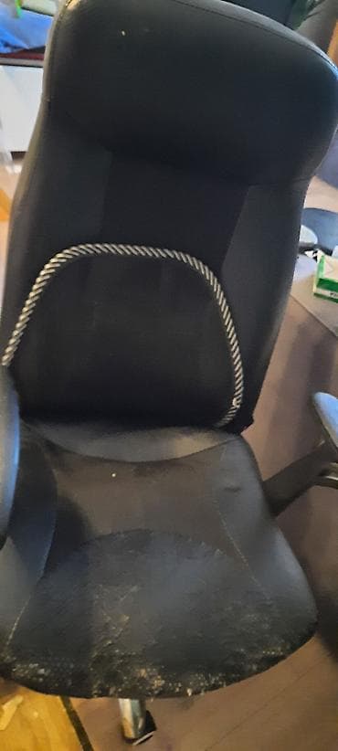 комп кресло: Офисное кресло, Б/у, С колесиками, цвет - Черный, Экокожа — 1