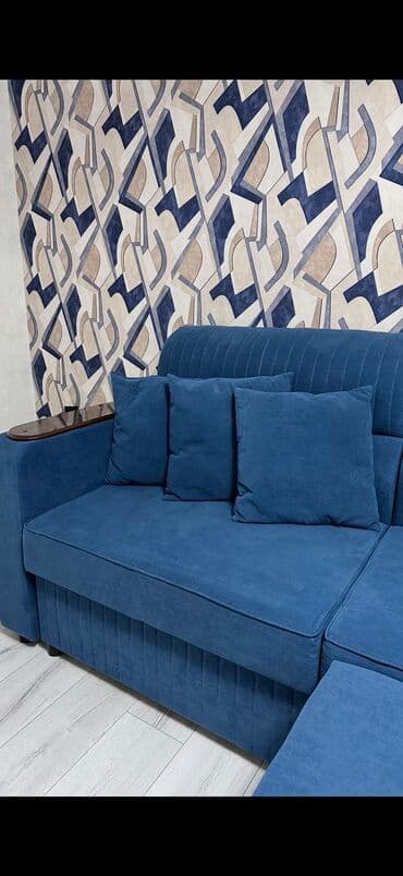 уголь продаю: Угловой диван, C подушками — 2