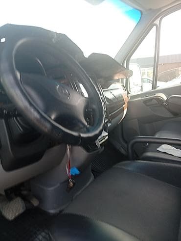 e320 w124: Mercedes-Benz Sprinter 315 CDI, серебристый фургон (короткая/средняя — 6