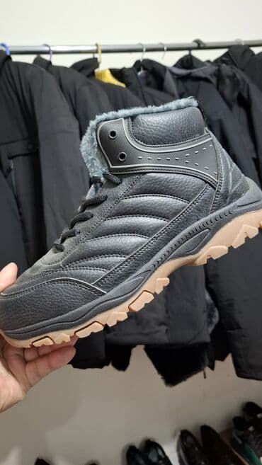 Мужские ботинки, 40, Новый, цвет - Черный, Самовывоз, Платная доставка