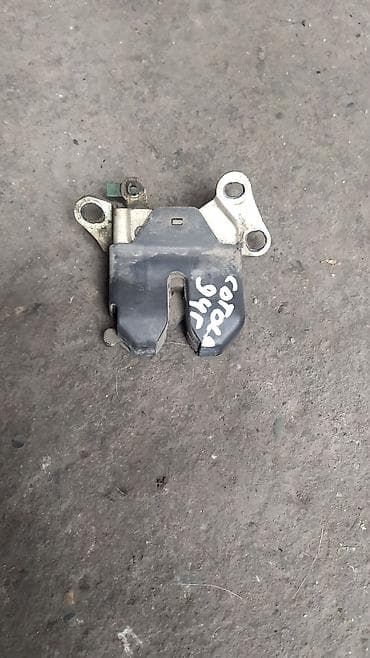 Toyota Corolla 94г замок багажника, Тойота Королла замок Тойота