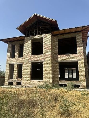 район ауца: 🏡 Продается трехуровневый добротный особняк! 📍 Расположение: Ауца — 10