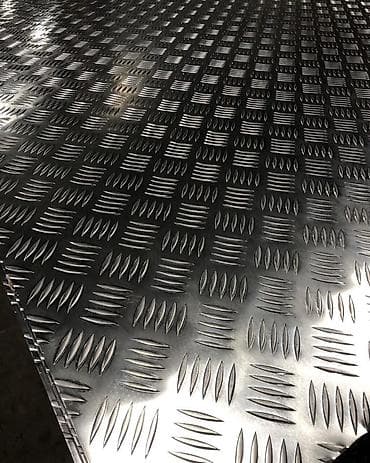 нержавейка листовая: Рифленый Алюминиевый лист. размеры 1.20×2.40. 1мм — 4