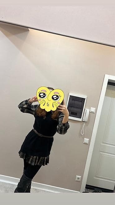 Пончо: Женский комплект: платье-рубашка + вязаный жилет - Платье-рубашка с lalafo.kg да — 1 Пончо: Женский комплект: платье-рубашка + вязаный жилет - Платье-рубашка с — 1