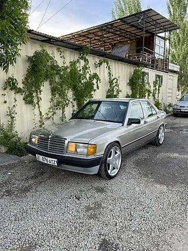 m5 cs: Mercedes-Benz 190: 1987 г., 2 л, Бензин, Седан — 1