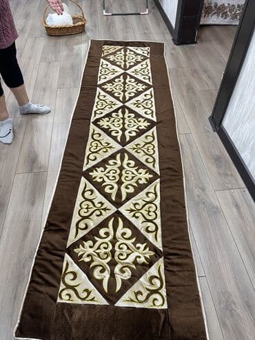 Балдар килемдери жана килемчелери: Төшөк Жаңы, Жер төшөк, түсү - Күрөң, Акылуу жеткирүү, Акысыз жеткирүү, Өзү алып кетүү — 1