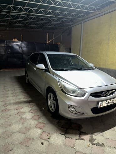 продаю в связи с переездом: Hyundai Accent: 2011 г., 1.4 л, Автомат, Бензиновая, Хэтчбэк — 8