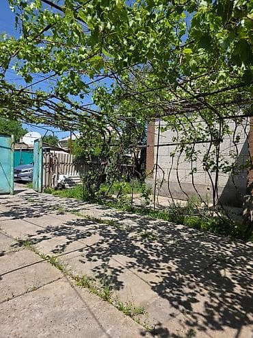 балыкчы там сатып алам: 📍 село Ленинское 🔘5-комнатный 🔘Этаж 1 🔘79м² Продается дом в тихом — 5