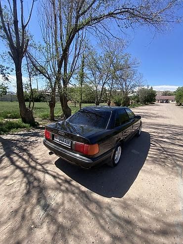 Унаа: Audi S4: 1993 г., 2 л, Кол менен иштөөчү, Бензин, Седан — 5