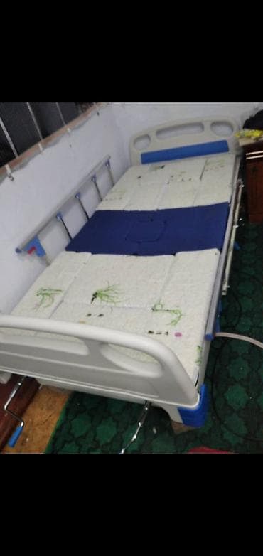 Функциональная медицинская кровать с механической регулировкой — 1