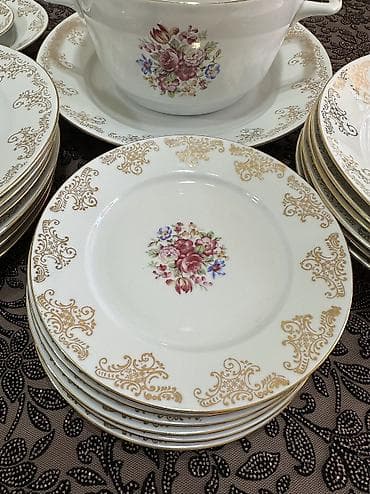 Новый чешский столовый сервиз на 6 персон с красивым цветочным принтом