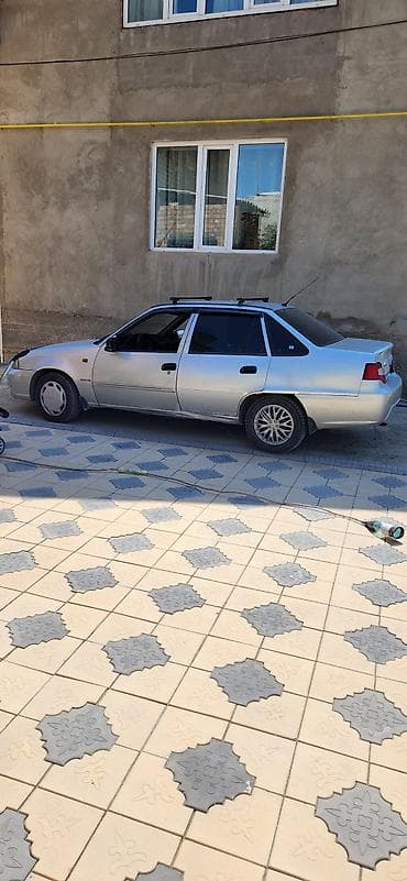 kia mo: Daewoo Nexia: 2010 г., Седан — 3