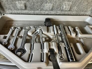 бу наборы ключей: Комплект ключей на БМВ Е34. 6 предметов и кейс. Ключи в отличном — 2