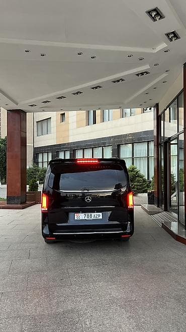 мэри: Mercedes-Benz Vito: 2019 г., 2 л, Автомат, Бензин, Минивэн — 4
