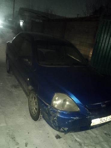 линолеум на авто: Kia Rio: 2003 г., Механика — 3