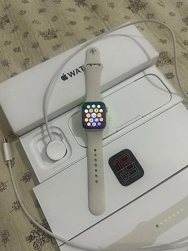 starlight: Apple Watch SE 3 (GPS), модель MEH34L/A - Размер корпуса: 40 мм — 4