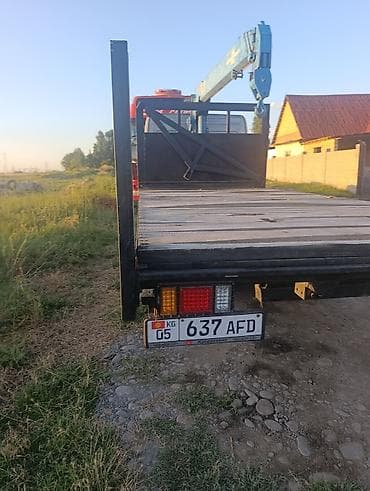 caterpillar трактор: Манипулятор, Mercedes-Benz, 1999 г., 6 т — 10