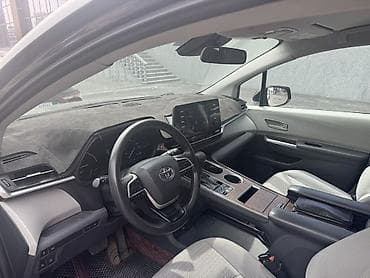 rav4 2021: Toyota Sienna: 2021 г., 2.5 л, Типтроник, Гибрид, Минивэн — 4