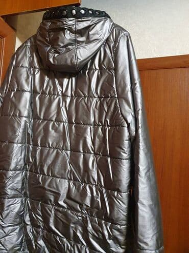 спортивные пуховики: Продаем Новую зимнюю пальто-куртку на холлофайбере ниже бедер до — 7