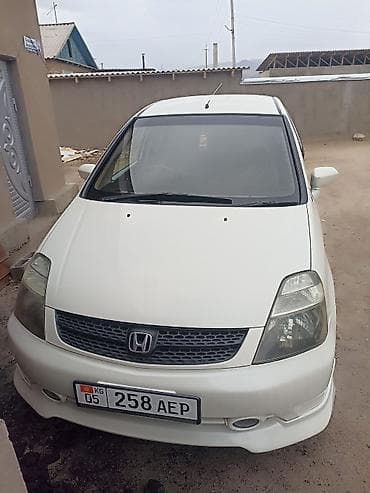 h: Honda Stream: 2002 г., 2 л, Типтроник, Бензин, Универсал — 1