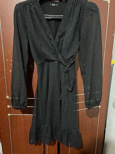 armani code: Платье с маленькими горошками. Подходит как и вечерний так и — 1