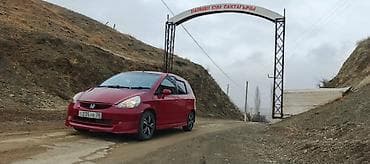 заз луаз: Honda Fit: 2001 г., 1.3 л, Автомат, Бензин, Хэтчбэк — 8