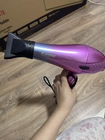 Абсолютно новый фен в отличном состоянии продаю так как подарили