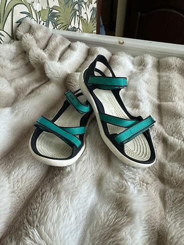 crocs шлепки: Босоножки, 38, Crocs, Б/у — 1