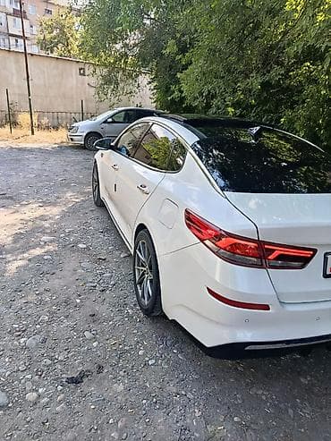 byd e2 2019: Kia K5: 2019 г., 2 л, Автомат, Газ, Хэтчбэк — 4