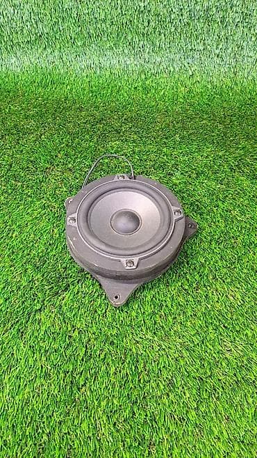 Динамики на бмв по 1000сом каждая В отличном состоянии, очень большой